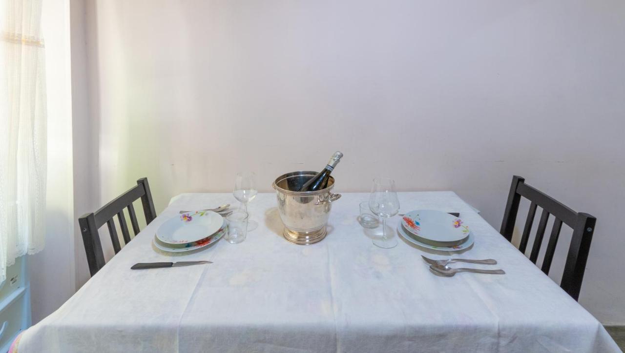 Vercelli Guest House Near San Giovanni Рим Екстериор снимка