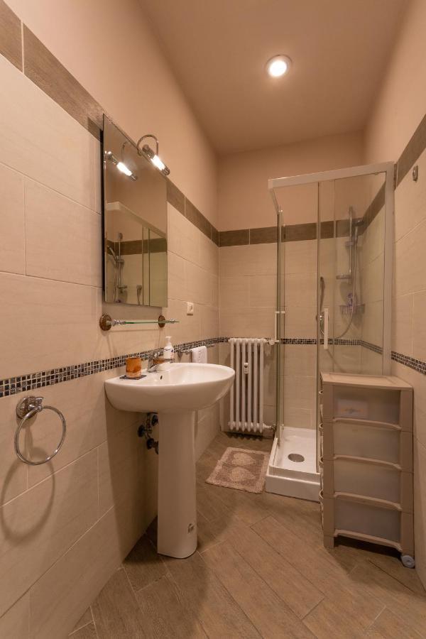 Vercelli Guest House Near San Giovanni Рим Екстериор снимка