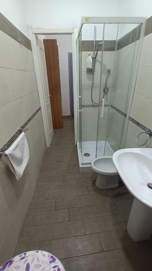 Vercelli Guest House Near San Giovanni Рим Екстериор снимка